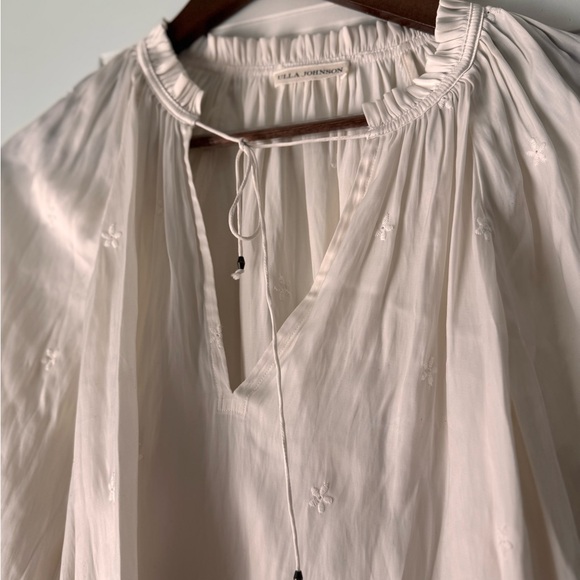 $250 Ulla Johnson White Peasant Embroidered Flower Irene  Blouse Boho Size 4 - Picture 3 of 5